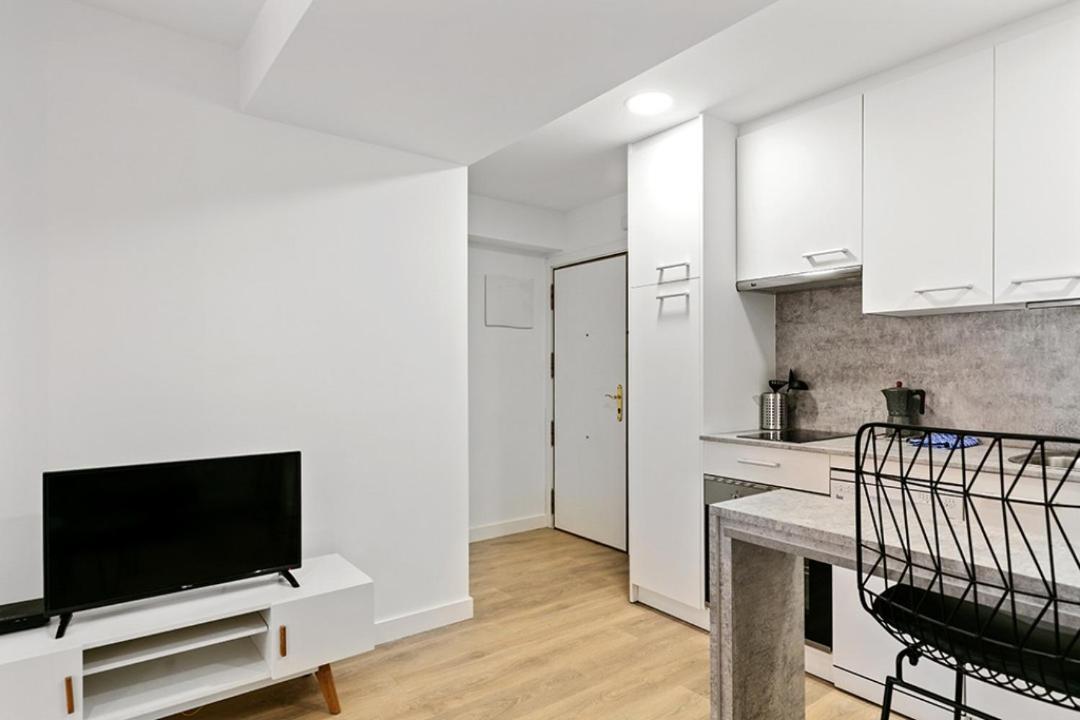 Refurnished One-bedroom Letras * Madrid